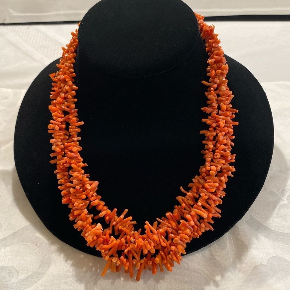 Vintage 3 Strand Natural Branch Coral Necklace - Picture 7 of 11